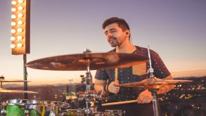 Leia mais sobre o artigo Os 5 maiores bateristas brasileiros contemporâneos